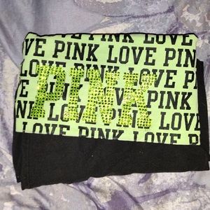 Pink Love lime green 💚 rhinestone Capri yoga pants!🍏